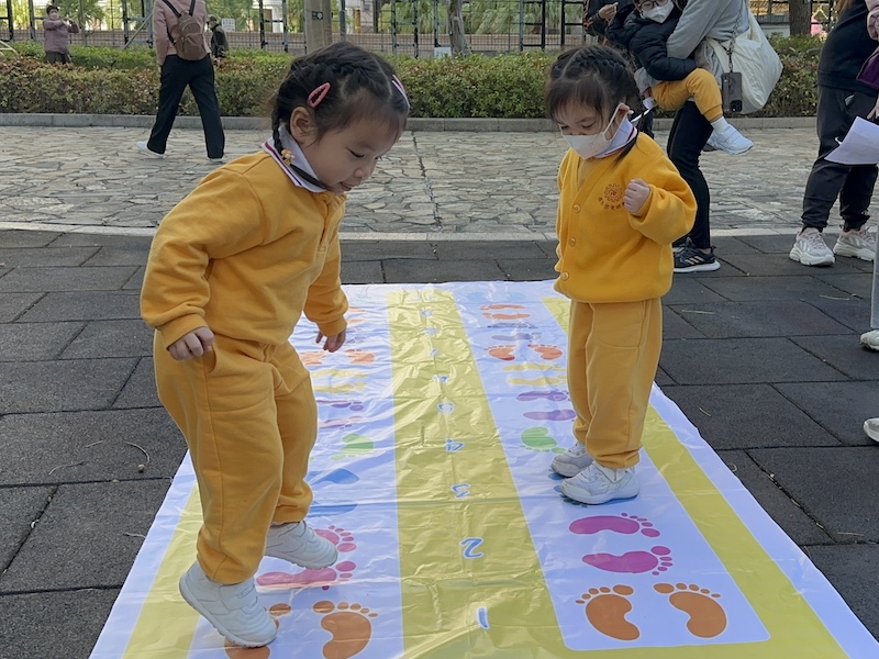 幼兒班遊覽天水圍「龍園」